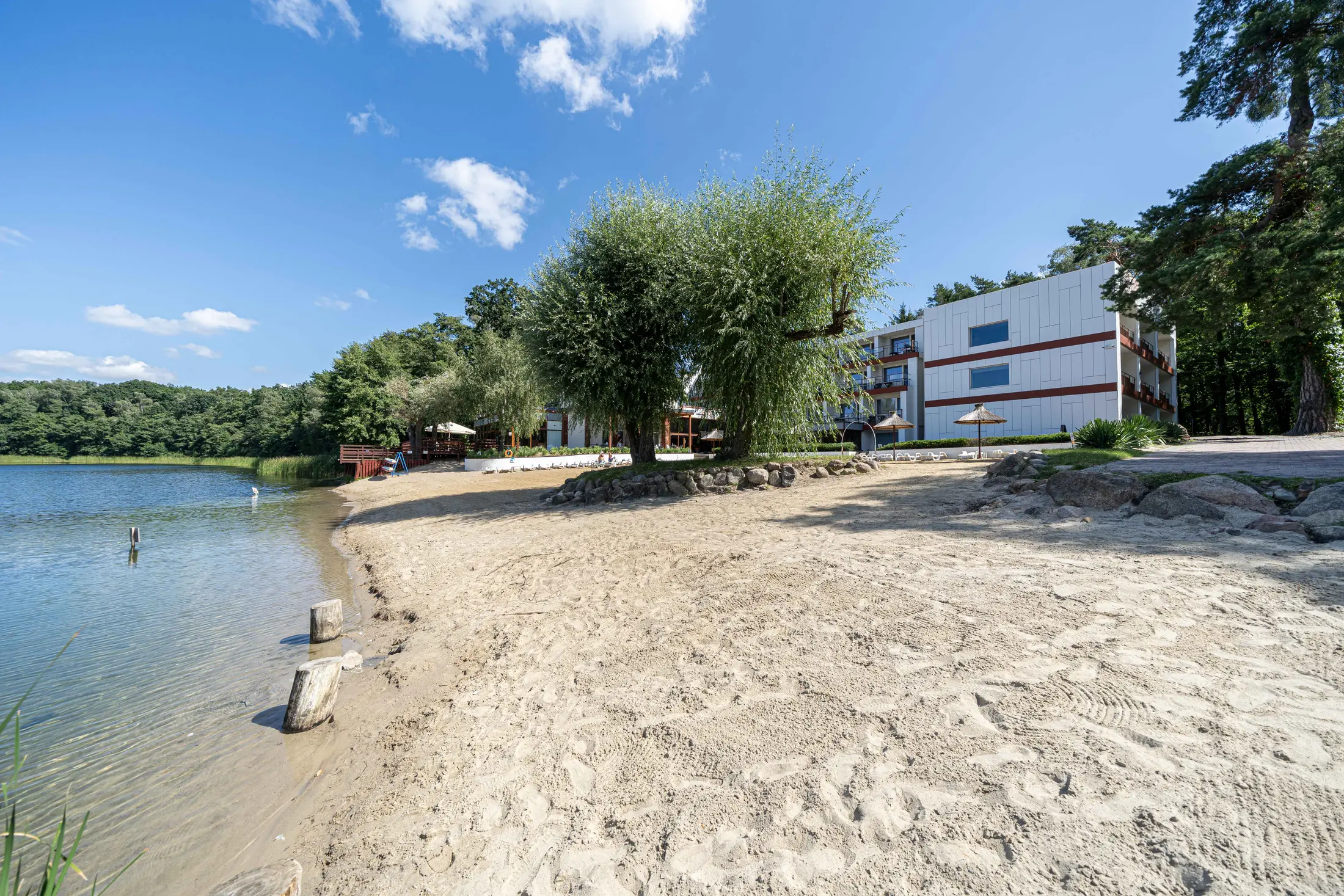 Plaża nad Jeziorem Białym